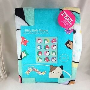Squishmallows Silky Soft Throw blanket NWT
